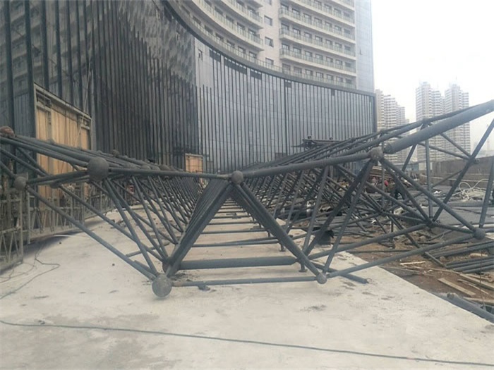扬州烟台万豪酒店雨棚网架